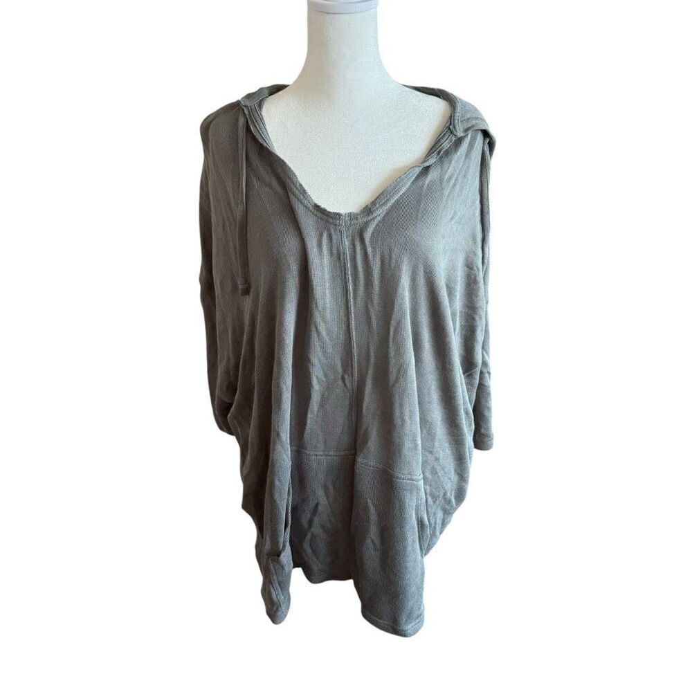 Mono B one size pullover top new with tags